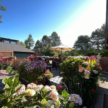 Garden Home In Victoria -Beautiful Home In Victoria Exterior foto